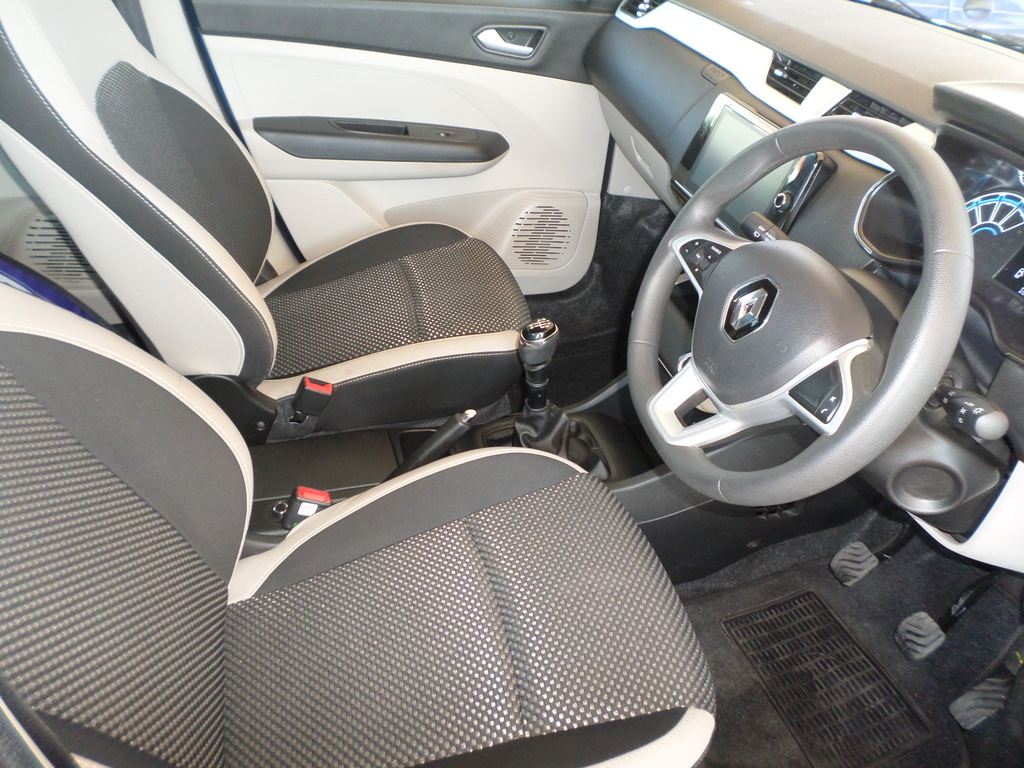RENAULT TRIBER TRIBER 1.0 PRESTIGE