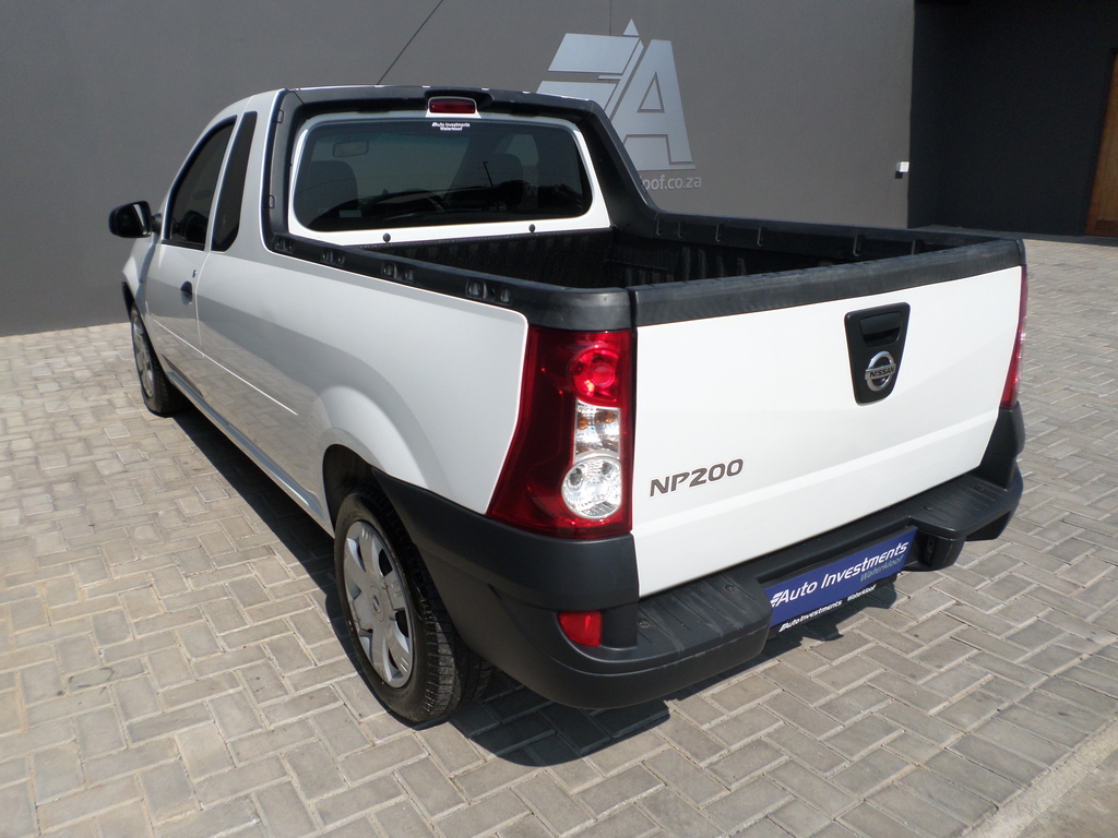 NISSAN NP200 NP200 1.6  A/C SAFETY PACK P/U S/C - 6