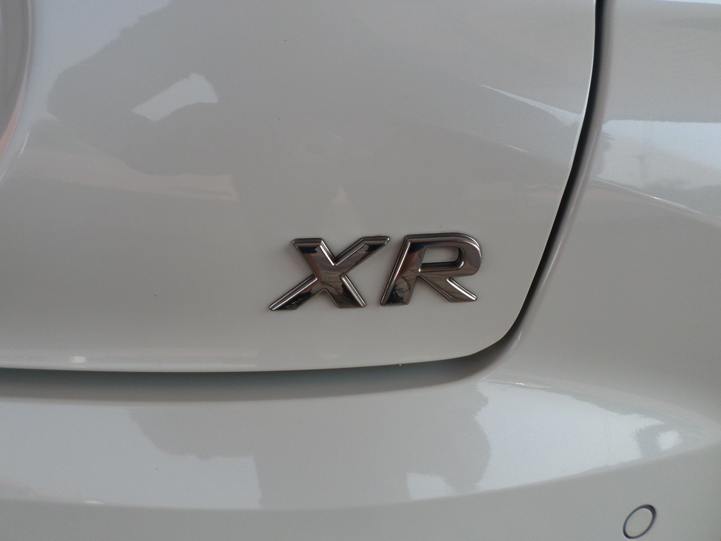 TOYOTA  STARLET CROSS 1.5XR A/T - 16