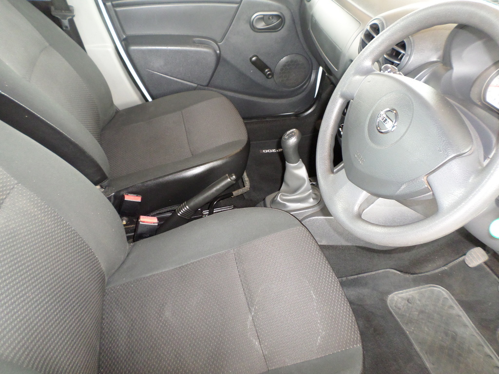 NISSAN NP200 NP200 1.6  A/C SAFETY PACK P/U S/C - 11