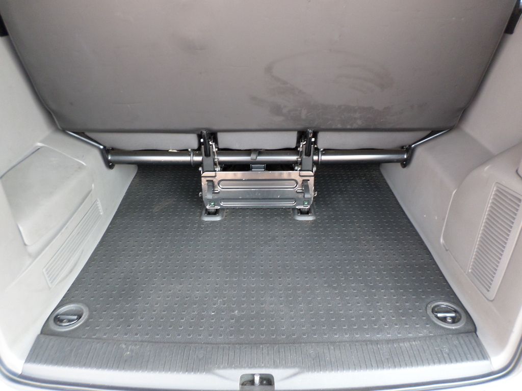 VOLKSWAGEN T6 T6.1 KOMBI 2.0TDi DSG 110KW TRENDLINE