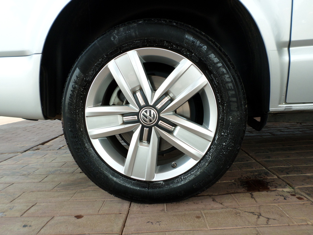 VOLKSWAGEN T6 T6.1 KOMBI 2.0TDi DSG 110KW TRENDLINE