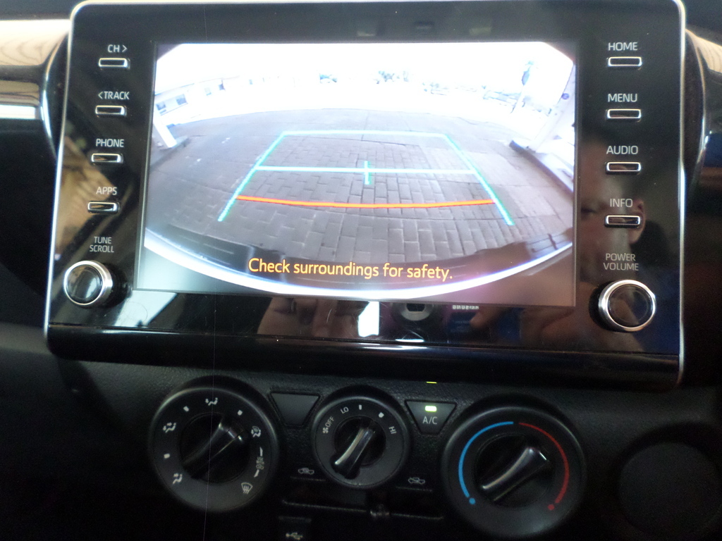 TOYOTA HILUX HILUX 2.4 GD-6 RB RAIDER A/T P/U E/CAB