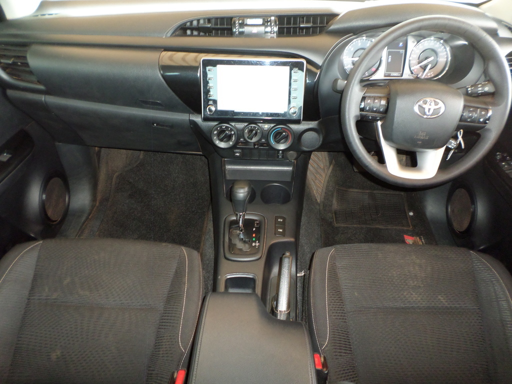 TOYOTA HILUX HILUX 2.4 GD-6 RB RAIDER A/T P/U E/CAB
