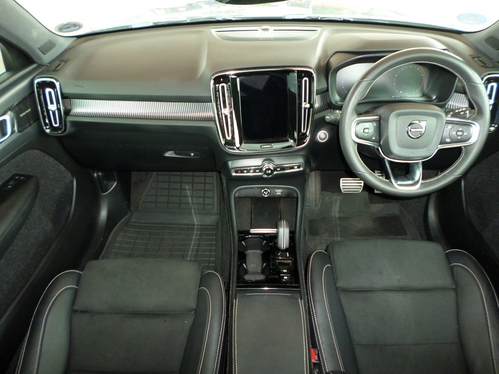 VOLVO XC40 XC40 T5 R-DESIGN AWD