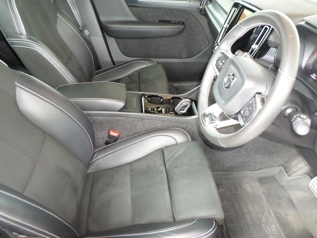 VOLVO XC40 XC40 T5 R-DESIGN AWD