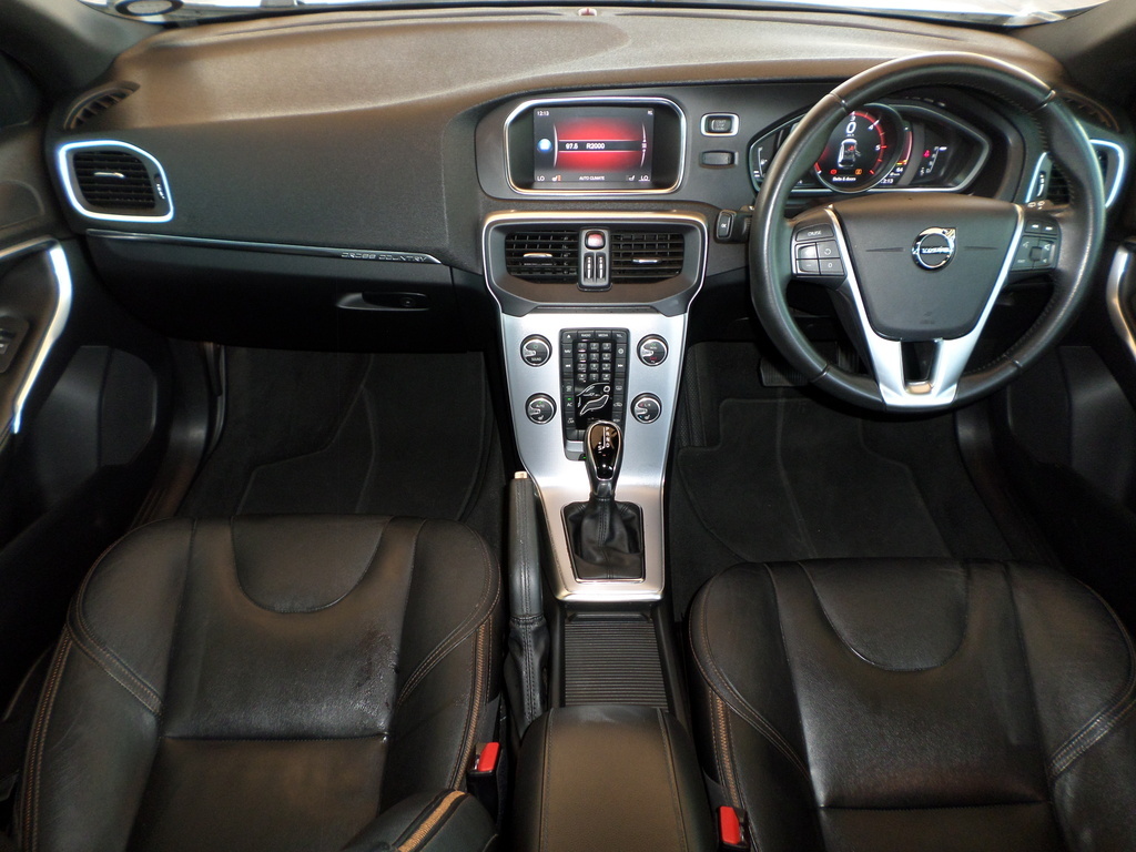 VOLVO V40 V40 CC D3 INSCRIPTION GEARTRONIC - 11