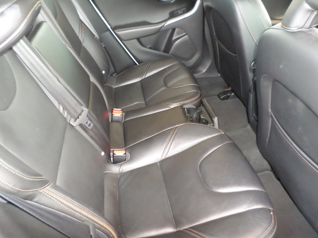 VOLVO V40 V40 CC D3 INSCRIPTION GEARTRONIC - 13