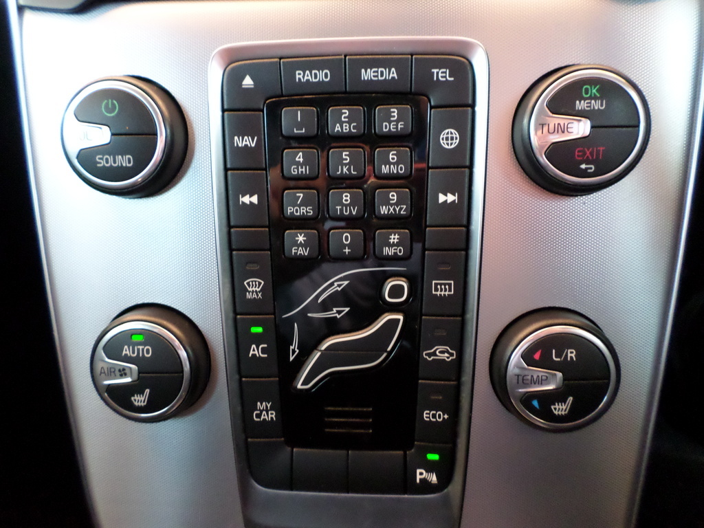 VOLVO V40 V40 CC D3 INSCRIPTION GEARTRONIC - 16