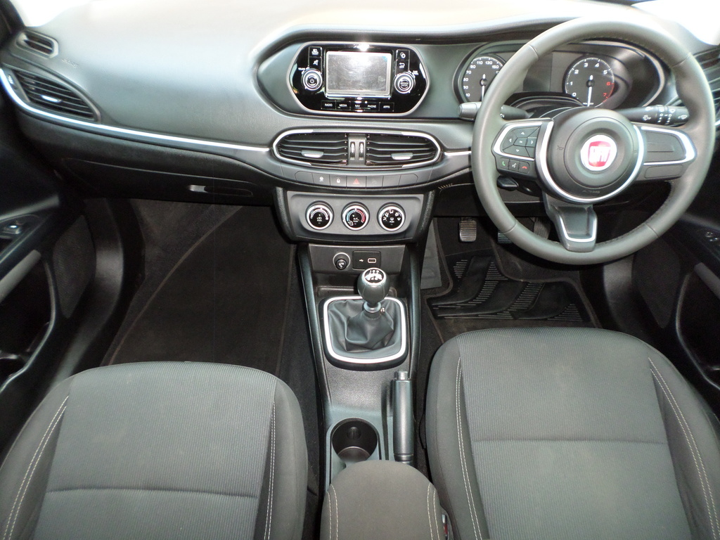 FIAT TIPO TIPO CITY LIFE 1.4 5DR