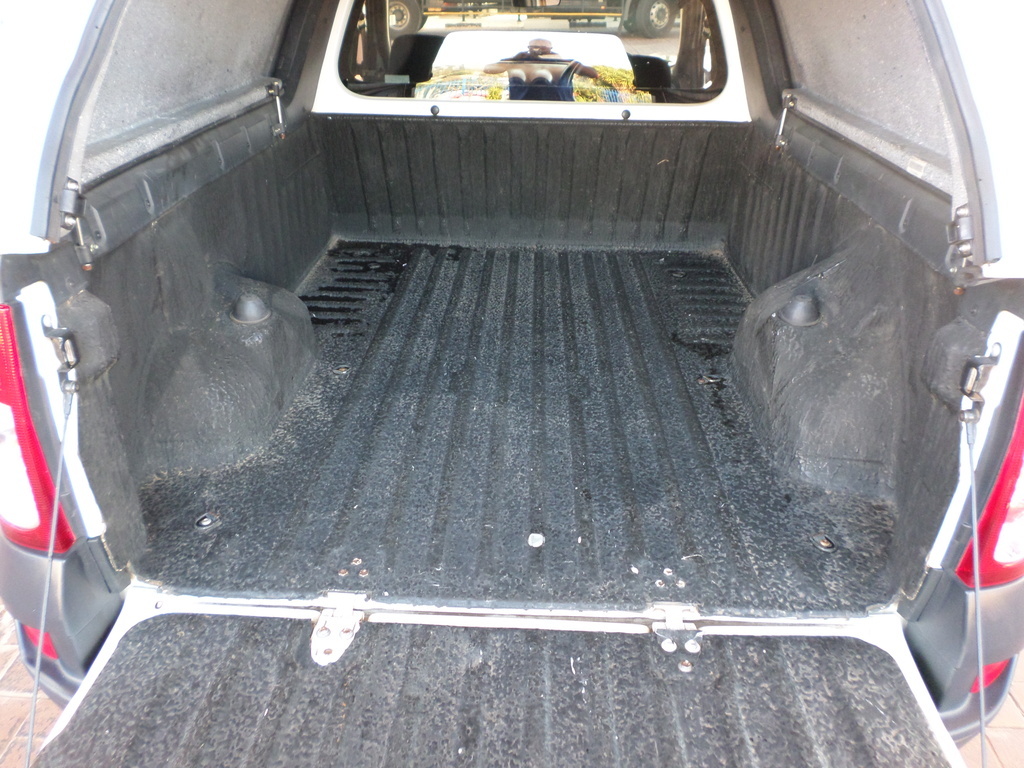 NISSAN NP200 NP200 1.6  A/C SAFETY PACK P/U S/C