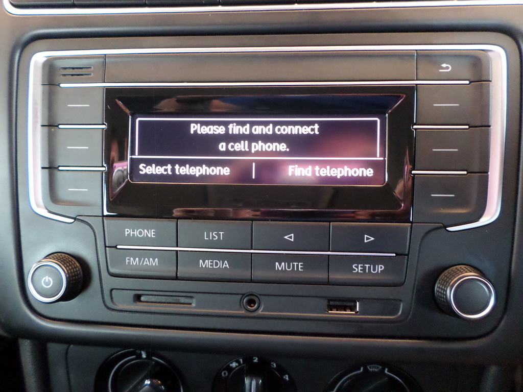 VOLKSWAGEN POLO VIVO POLO VIVO 1.4 TRENDLINE (5DR)