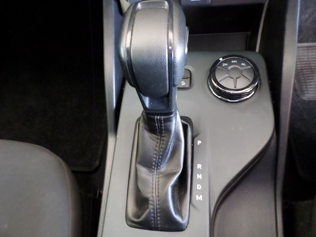 FORD RANGER RANGER 2.0D XL 4X4 A/T D/C P/U - 18