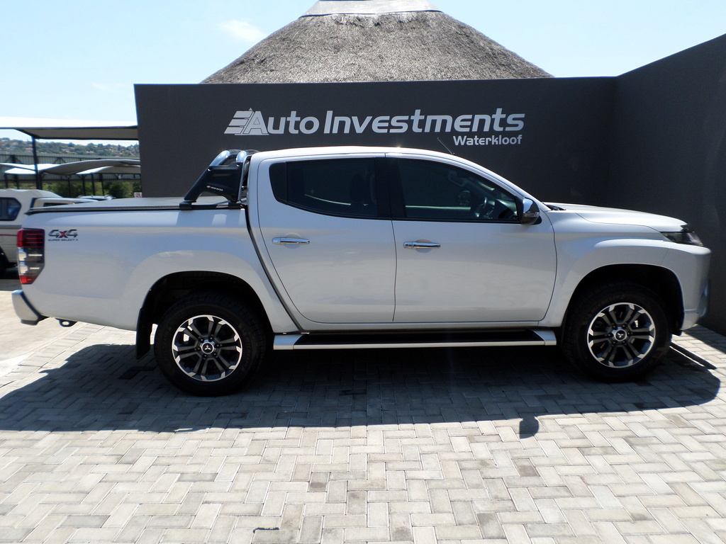 MITSUBISHI TRITON TRITON 2.4 Di-DC 4X4 A/T P/U D/C - 4