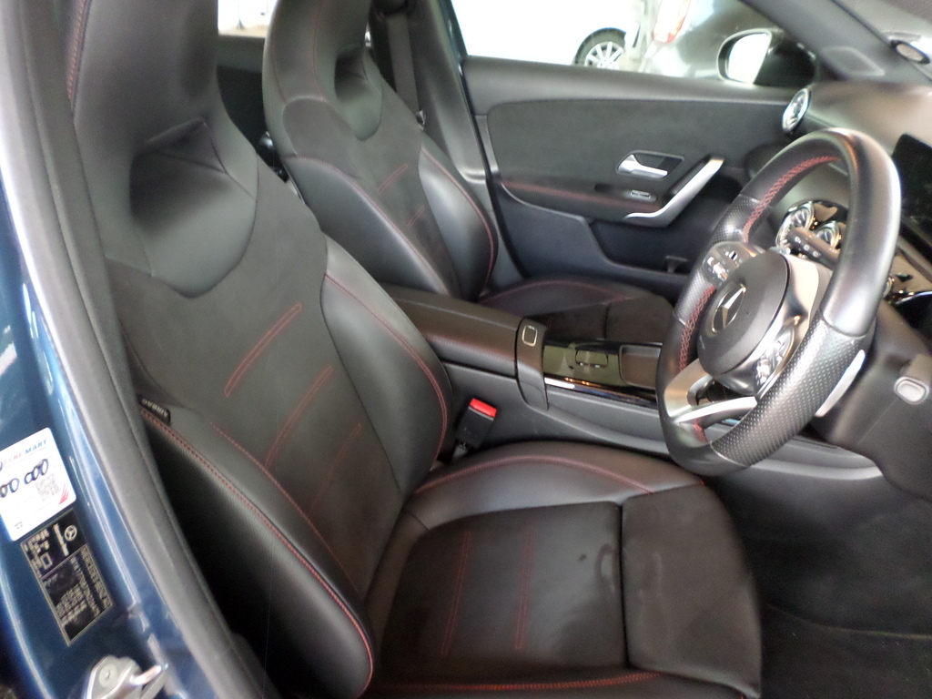 MERCEDES-BENZ A CLASS A200 A/T