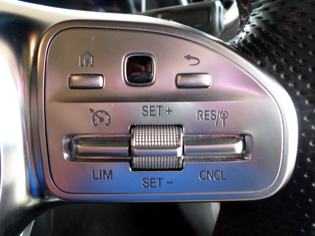 MERCEDES-BENZ A CLASS A200 A/T