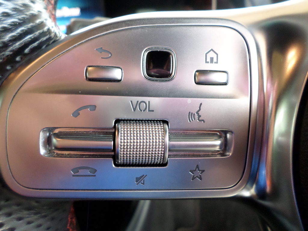 MERCEDES-BENZ A CLASS A200 A/T