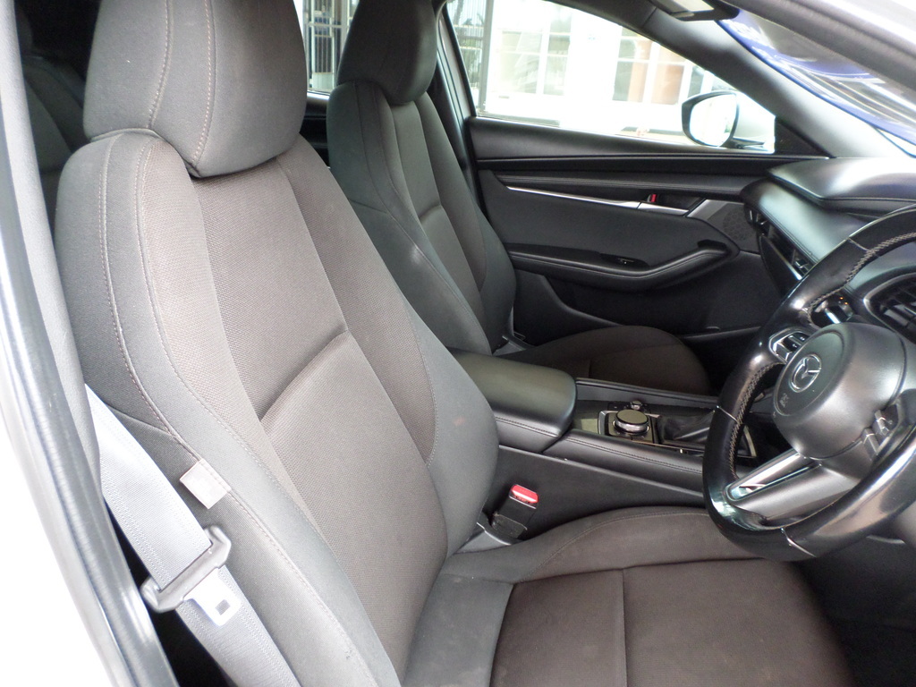 MAZDA 3 MAZDA3 1.5 DYNAMIC A/T 5DR