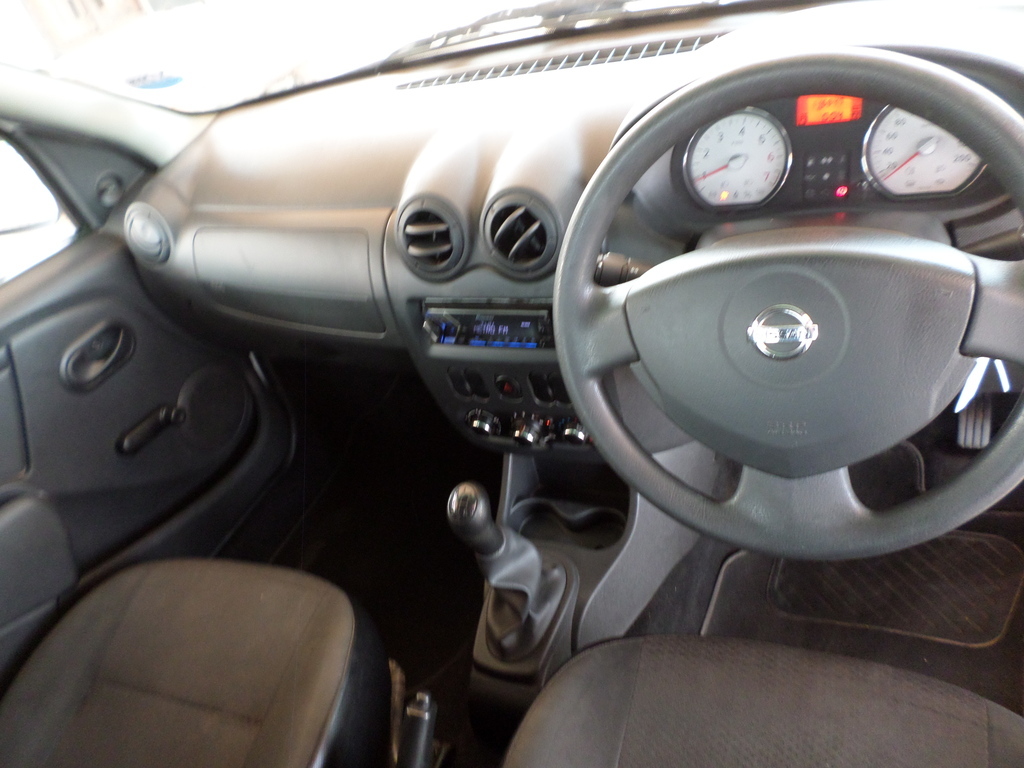 NISSAN NP200 NP200 1.6  A/C SAFETY PACK P/U S/C - 11