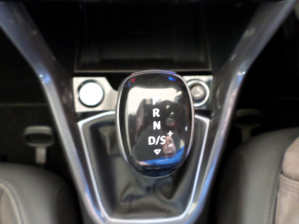 VOLKSWAGEN T-CROSS                                  T-CROSS 1.5 TSI R-LINE DSG - 17