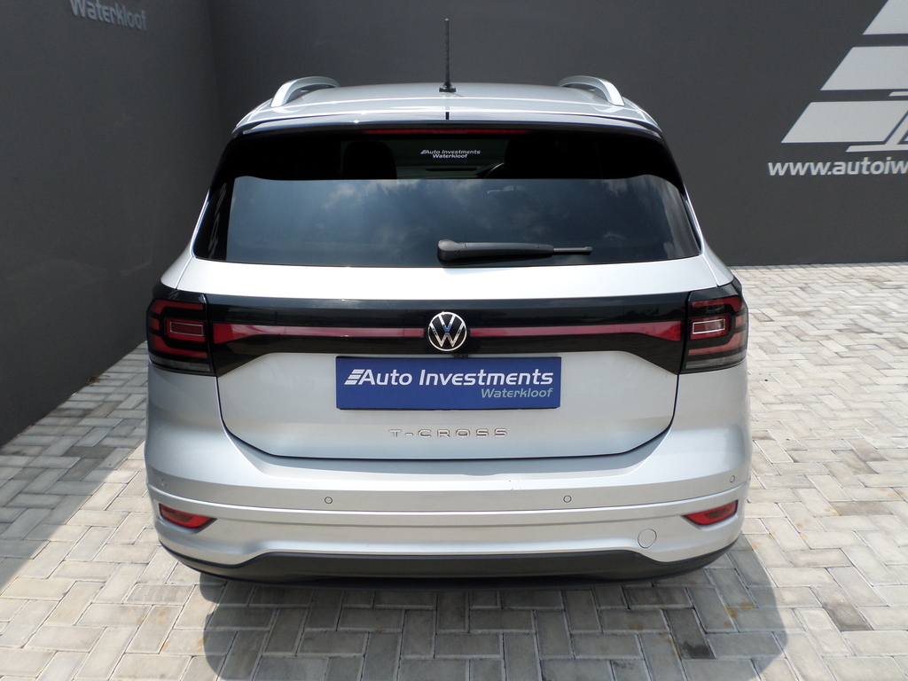 VOLKSWAGEN T-CROSS                                  T-CROSS 1.5 TSI R-LINE DSG - 8