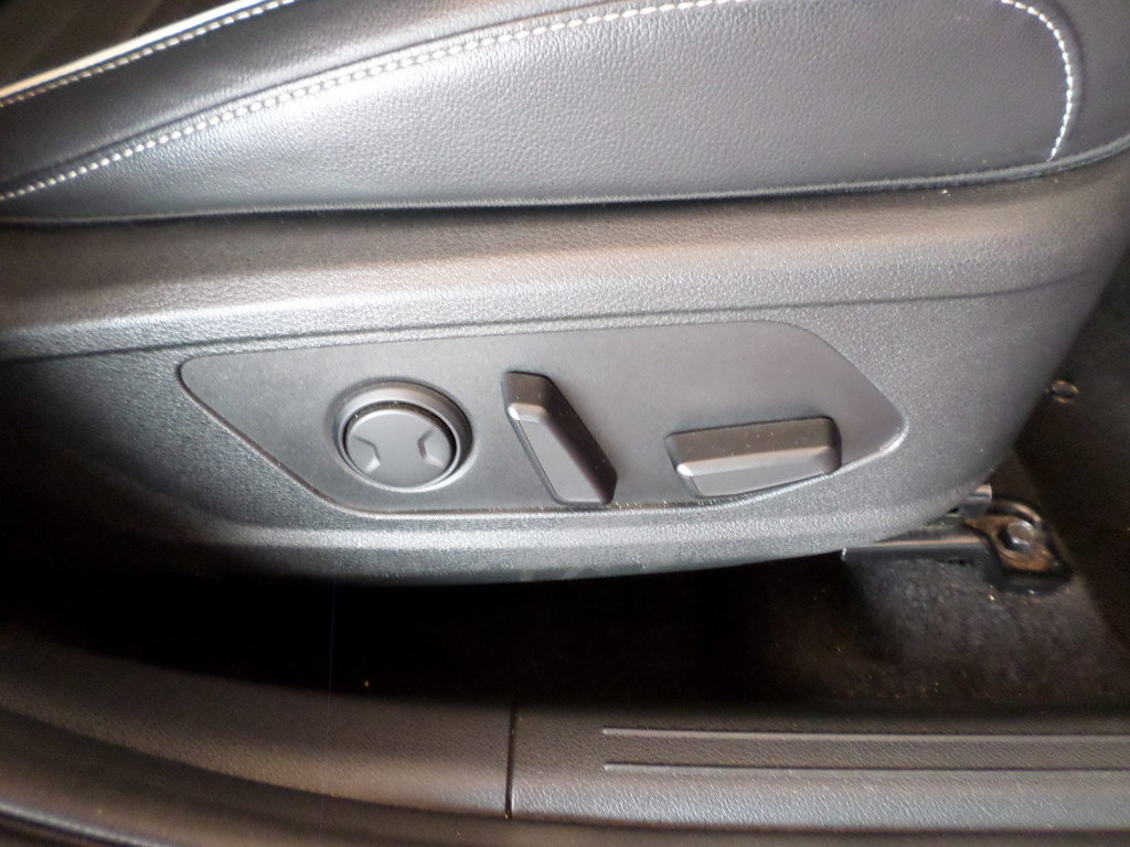 KIA SPORTAGE SPORTAGE 1.6T-GDi GT LINE A/T - 19