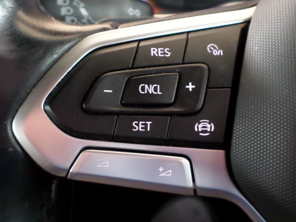 VOLKSWAGEN POLO POLO 1.0 TSI R-LINE DSG