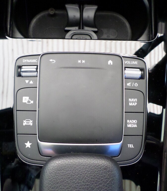 MERCEDES-BENZ CLA CLA 200 A/T