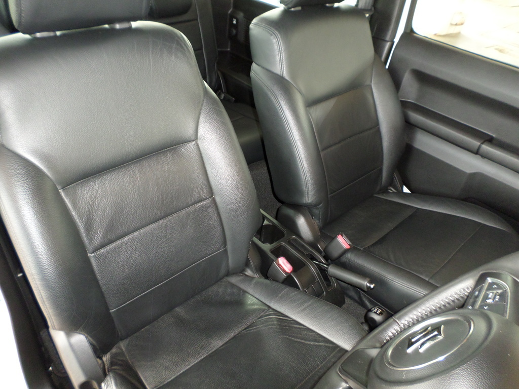 SUZUKI JIMNY JIMNY 1.5 GLX A/T