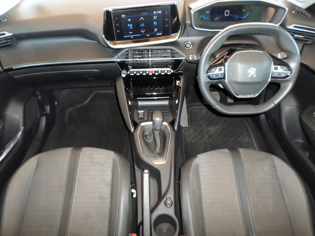 PEUGEOT 208 208 1.2T ALLURE A/T