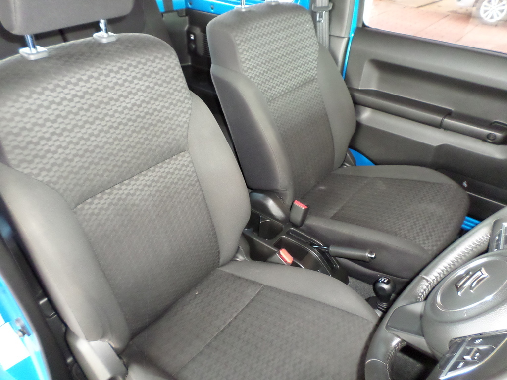 SUZUKI JIMNY JIMNY 1.5 GLX A/T