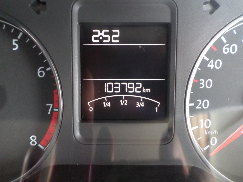 VOLKSWAGEN POLO VIVO POLO VIVO 1.6 COMFORTLINE TIP (5DR)