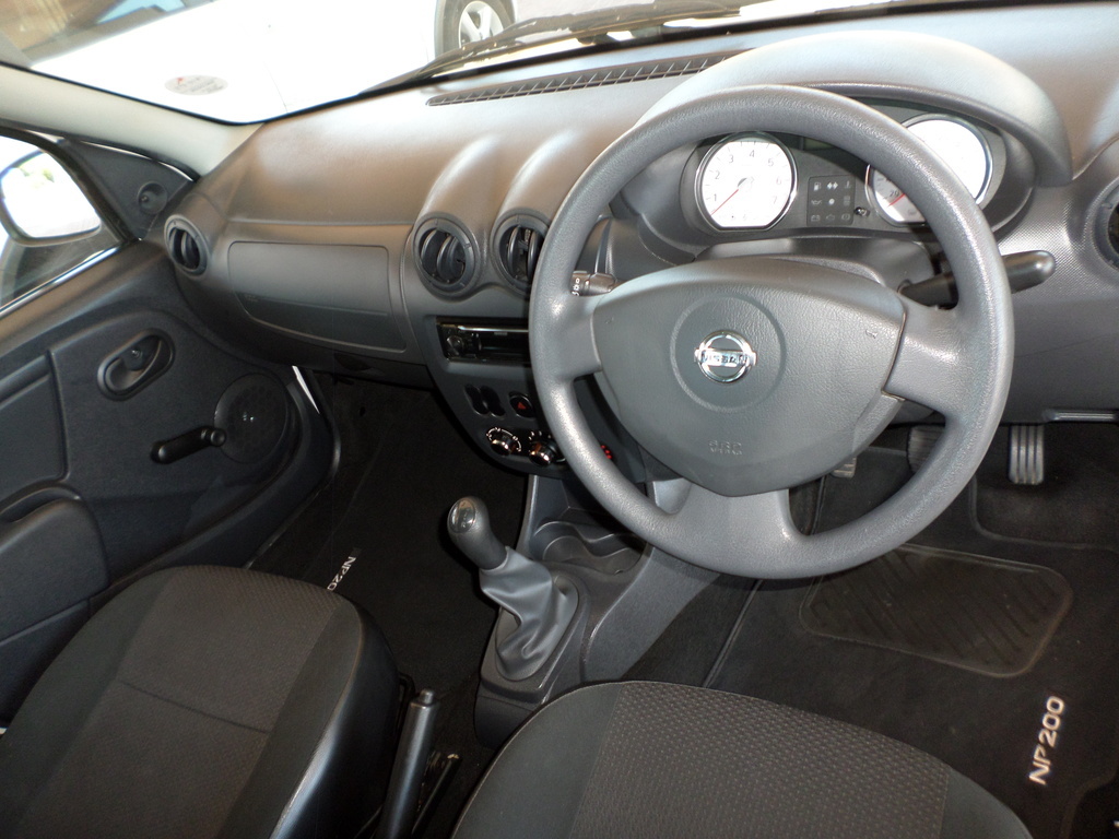 NISSAN NP200 NP200 1.6  A/C SAFETY PACK P/U S/C