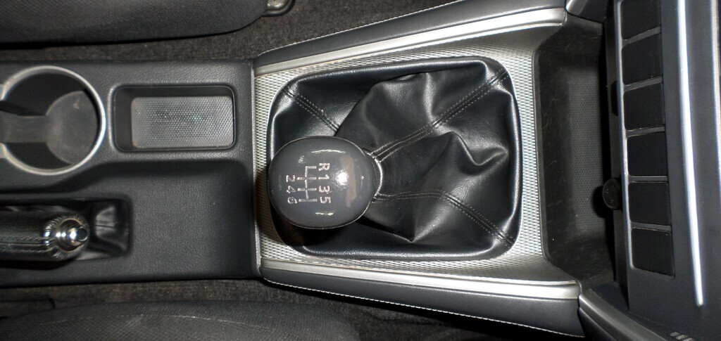 MITSUBISHI TRITON TRITON 2.4Di-GL P/U D/C