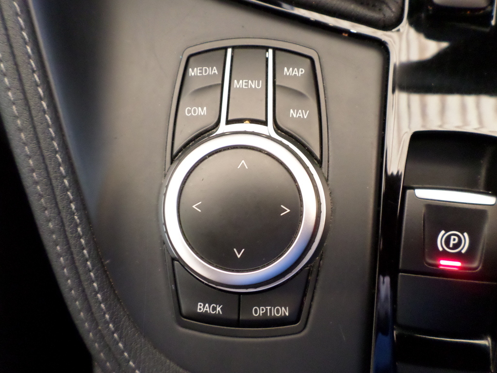 BMW X1 X1 sDRIVE18d xLINE A/T (F48) - 18