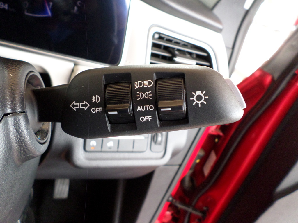 MAHINDRA XUV 700 XUV 700 2.0 AX7L A/T (7 SEATER) - 17