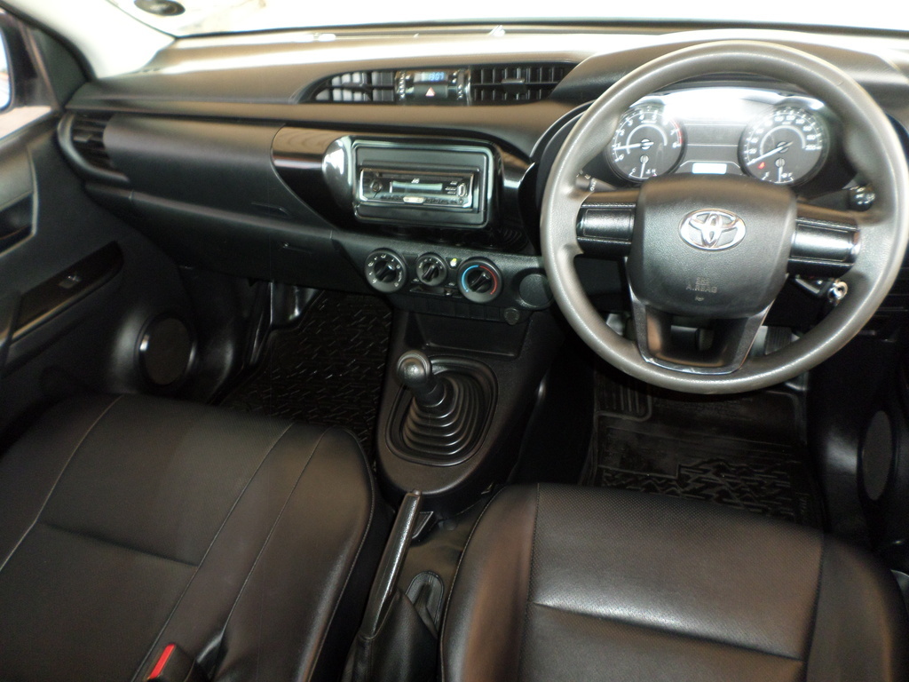 TOYOTA HILUX HILUX 2.0 VVTi A/C P/U S/C - 11
