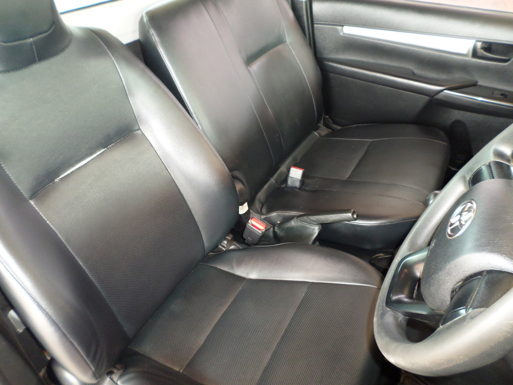 TOYOTA HILUX HILUX 2.0 VVTi A/C P/U S/C - 13