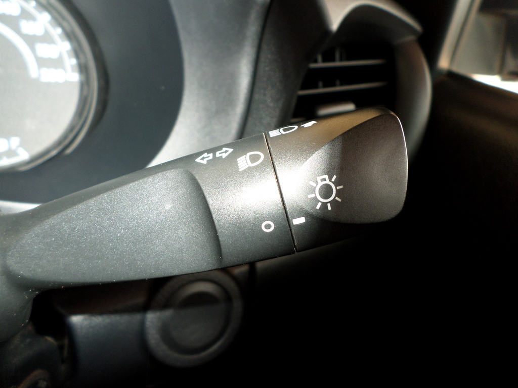 TOYOTA HILUX HILUX 2.0 VVTi A/C P/U S/C - 17