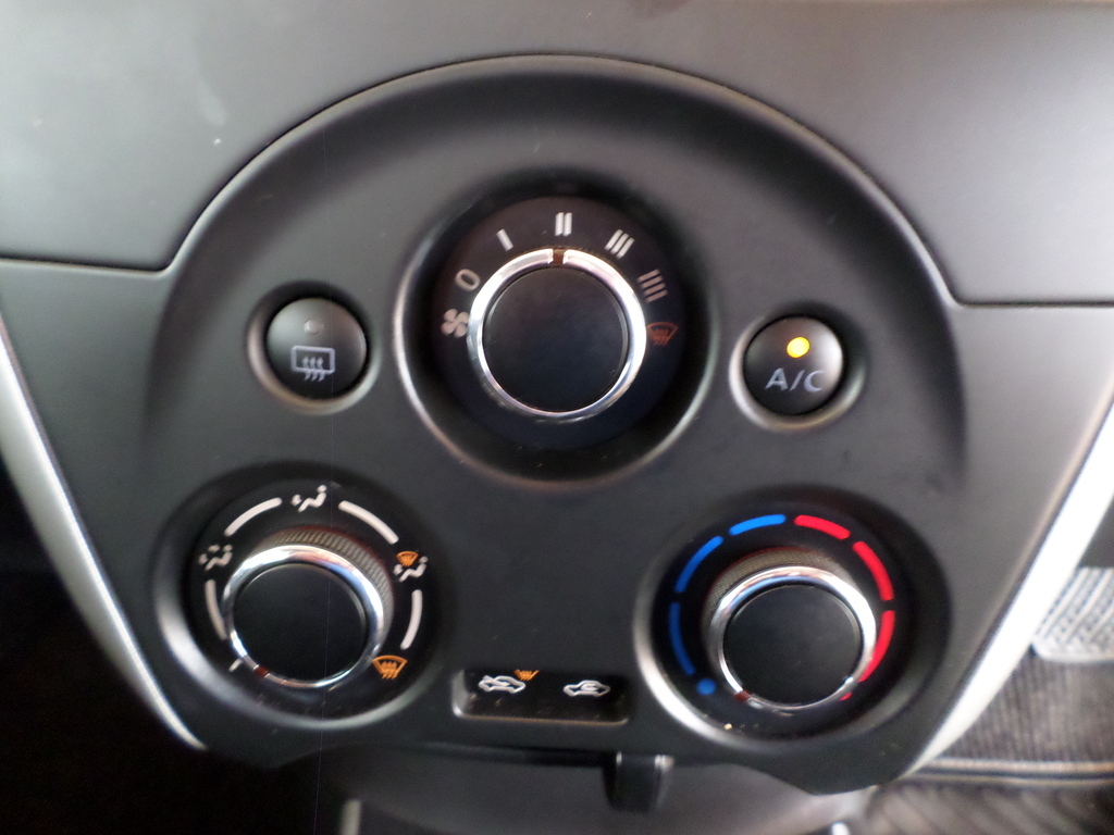 NISSAN ALMERA ALMERA 1.5 ACENTA A/T - 16