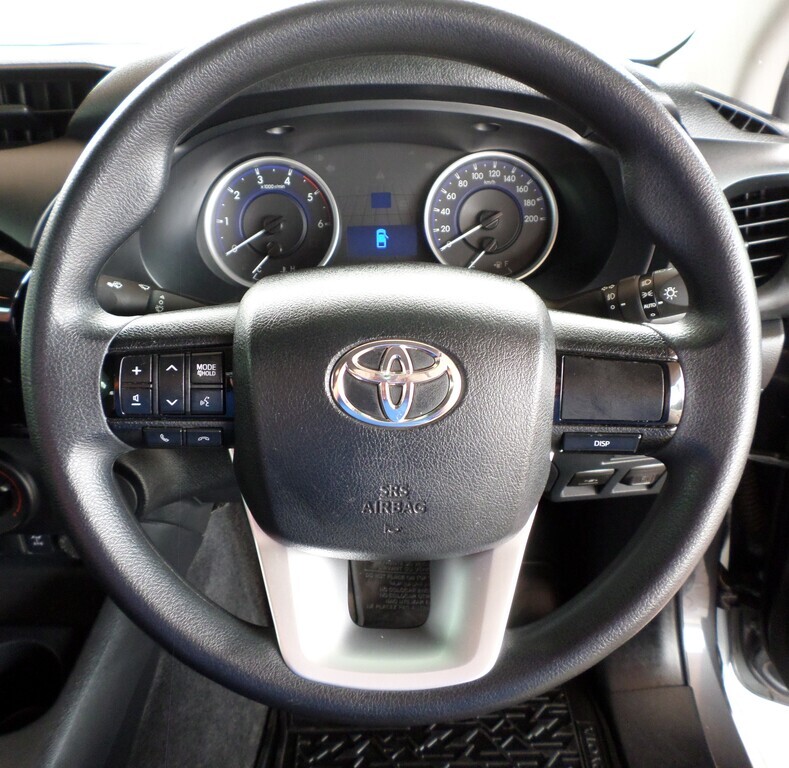 TOYOTA HILUX HILUX 2.4 GD-6 RB SRX A/T P/U E/CAB