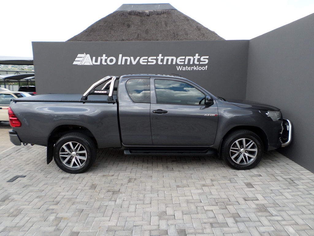 TOYOTA HILUX HILUX 2.4 GD-6 RB SRX A/T P/U E/CAB