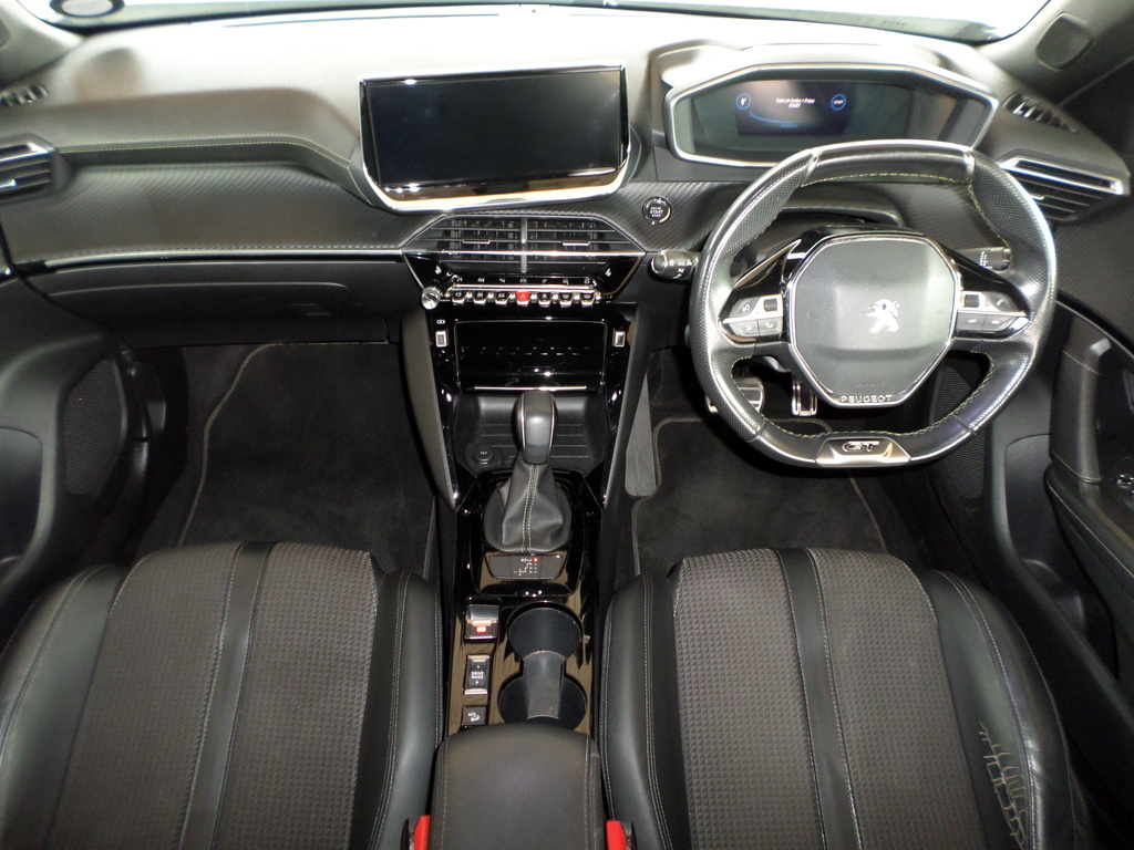 PEUGEOT 2008 2008 GT 1.2T A/T