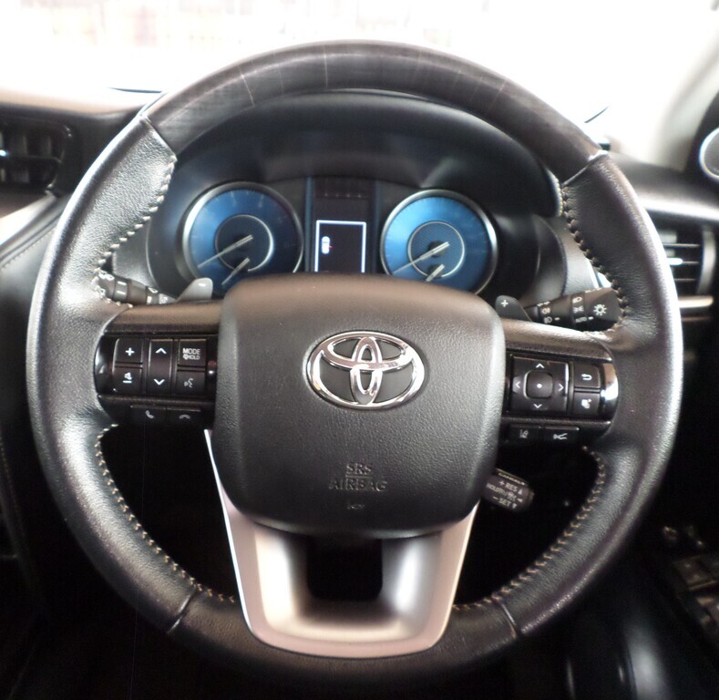 TOYOTA FORTUNER FORTUNER 2.8GD-6 VX A/T - 15