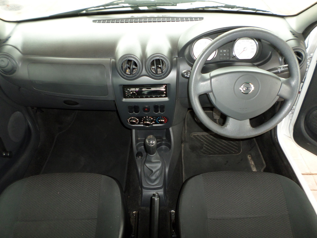 NISSAN NP200 NP200 1.6  A/C SAFETY PACK P/U S/C