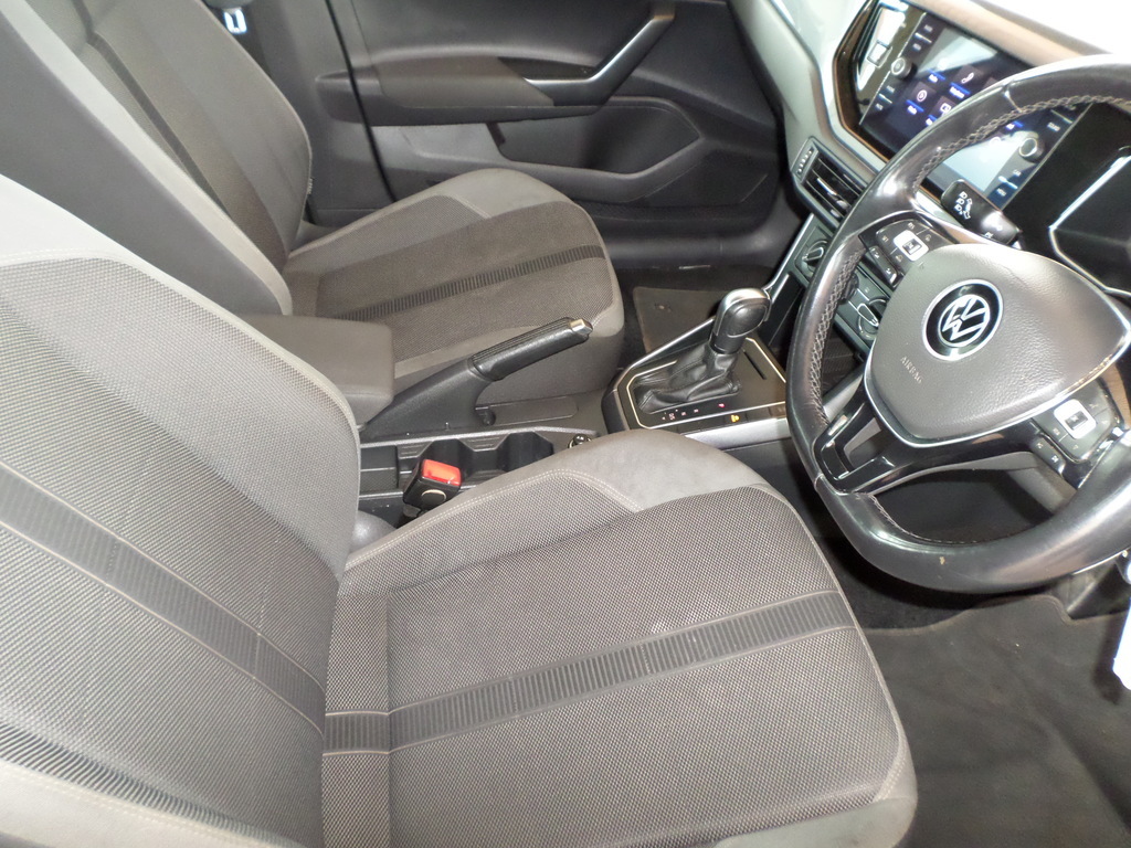 VOLKSWAGEN POLO POLO 1.0 TSI HIGHLINE DSG (85KW) - 12