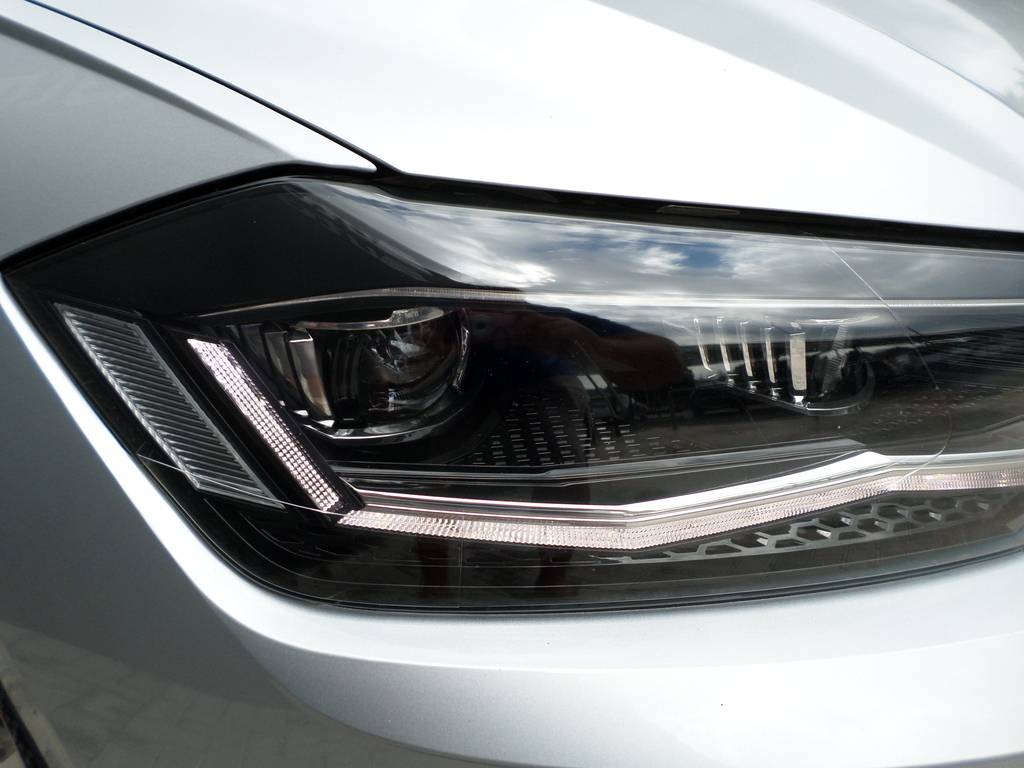 VOLKSWAGEN POLO POLO 1.0 TSI HIGHLINE DSG (85KW) - 17
