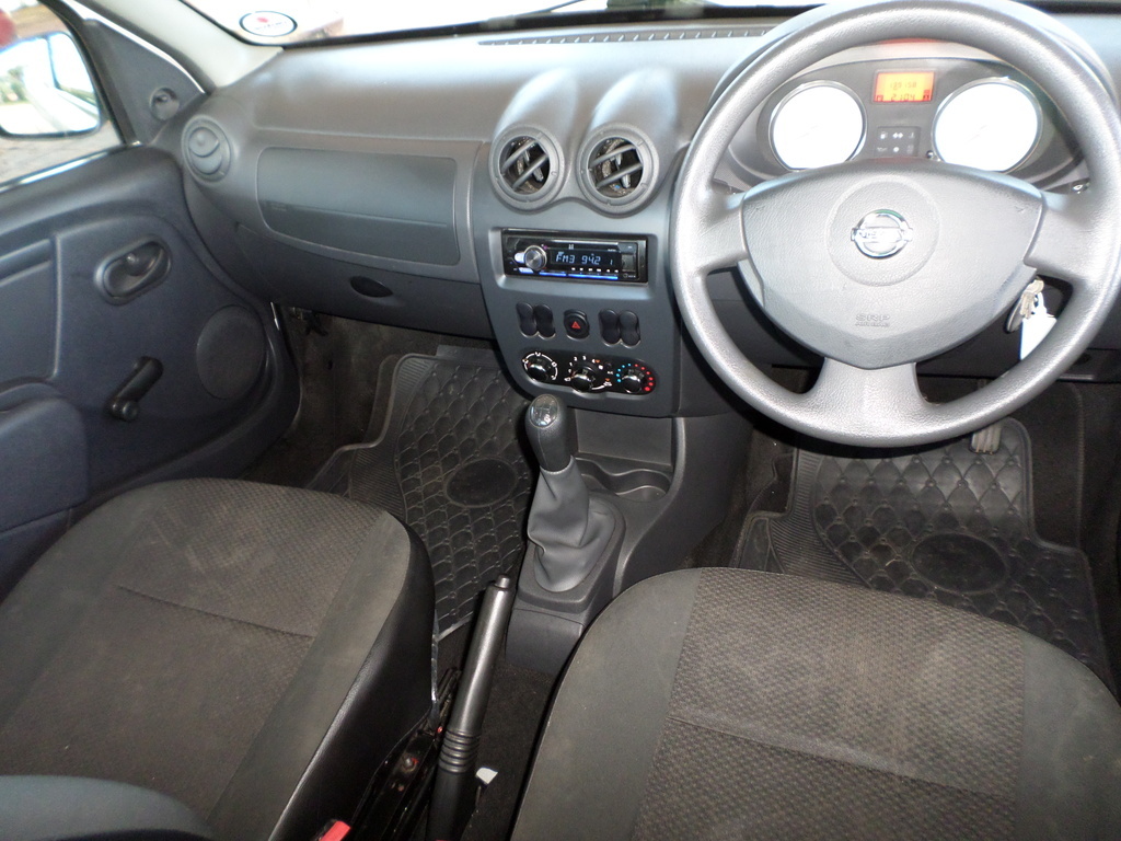 NISSAN NP200 NP200 1.6  A/C SAFETY PACK P/U S/C - 11