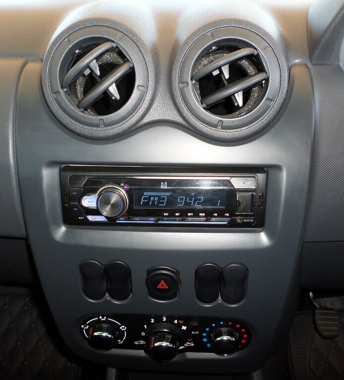 NISSAN NP200 NP200 1.6  A/C SAFETY PACK P/U S/C