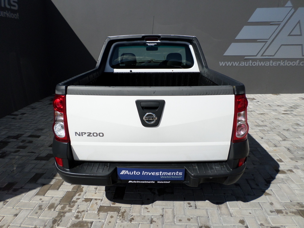 NISSAN NP200 NP200 1.6  A/C SAFETY PACK P/U S/C - 8